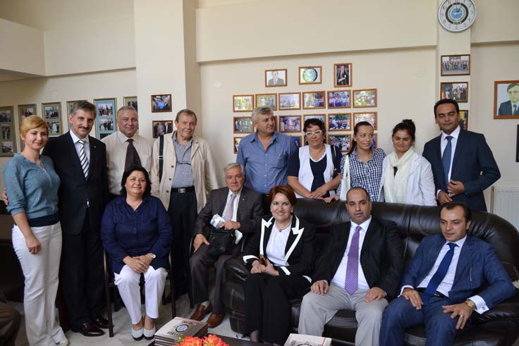 MERAL-AKSENER-2.jpg