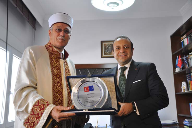 egemen-bagis-muftu-ibrahim-.jpg egemen-bagis-muftu-ibrahim-.jpg