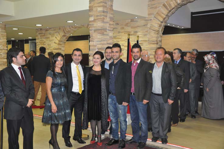 r26.jpg r26.jpg