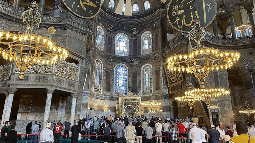 Necip Fazıl Kısakürek için Ayasofya-i Kebir Camii Şerifi'nde hatim duası  yapıldı - Millet Gazetesi